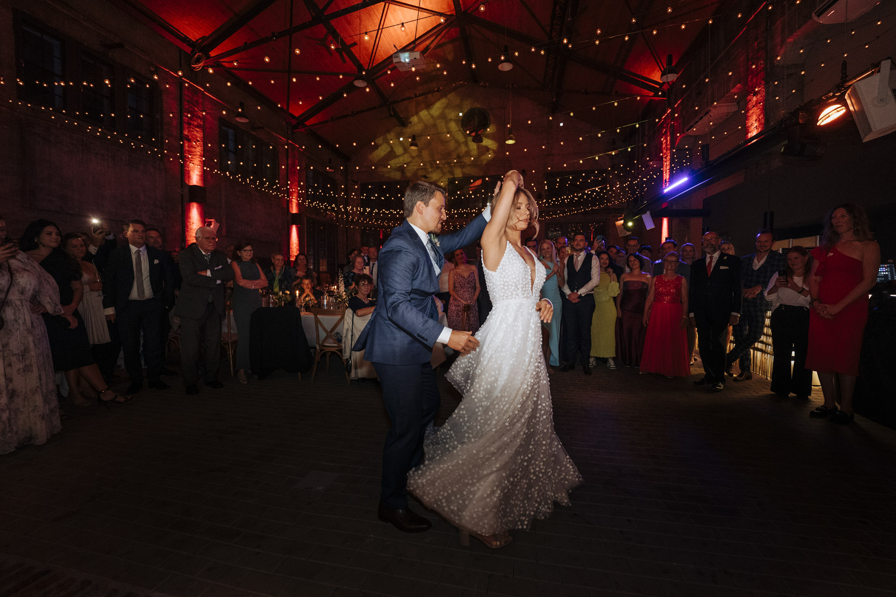 Wir heiraten in der alten Maschinenhalle | Linda + Chris - Fotografin Guelten LC 651