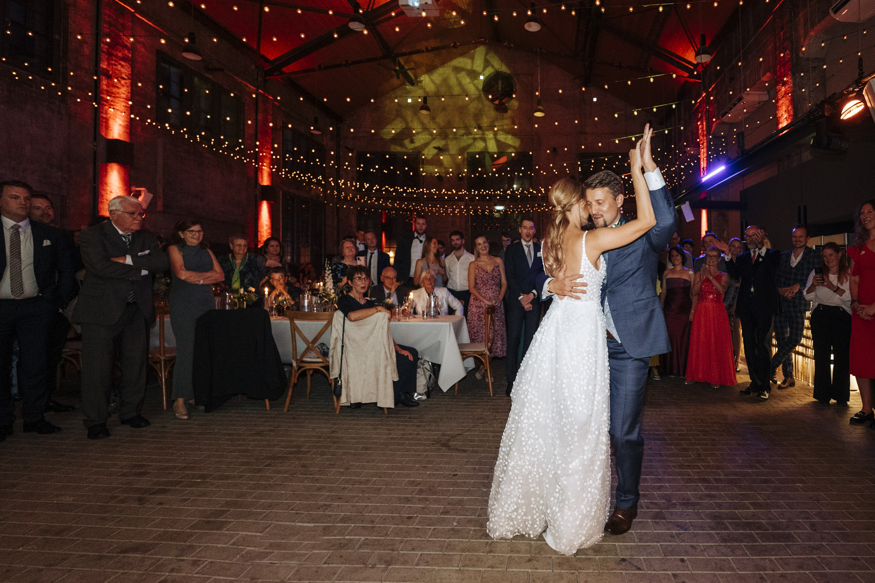 Wir heiraten in der alten Maschinenhalle | Linda + Chris - Fotografin Guelten LC 653