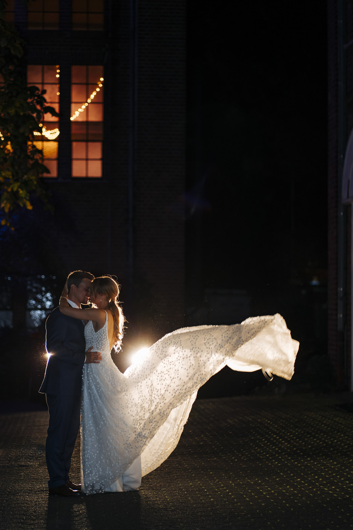 Wir heiraten in der alten Maschinenhalle | Linda + Chris - Fotografin Guelten LC 738